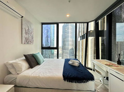 Avant CBD Cozy & Spacious 2BR Residences - Palm Beach Accommodation 3