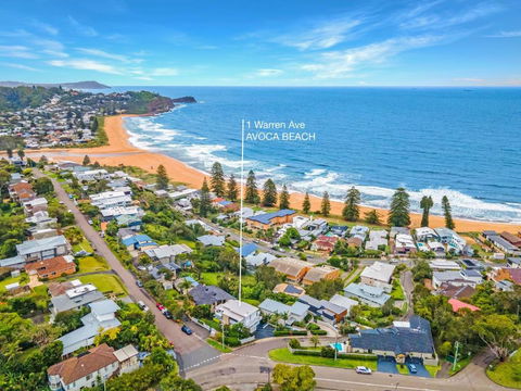 Avoca Views - Palm Beach Accommodation 1