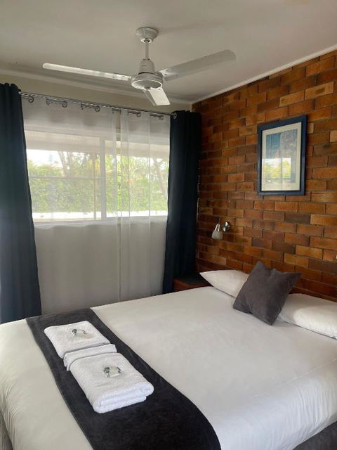 Avocado Motor Inn - Palm Beach Accommodation 1