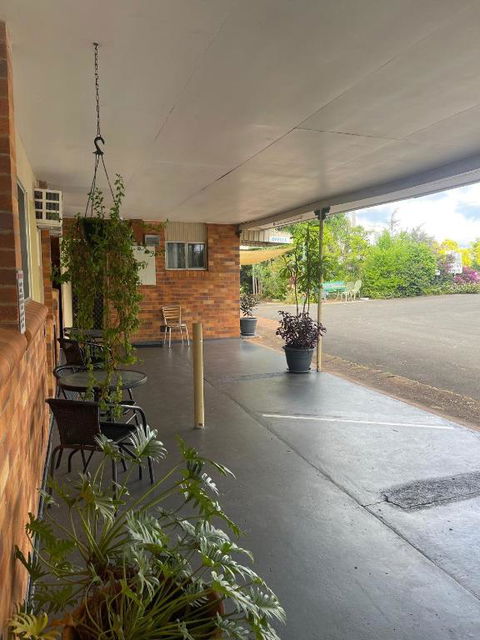 Avocado Motor Inn - Palm Beach Accommodation 3