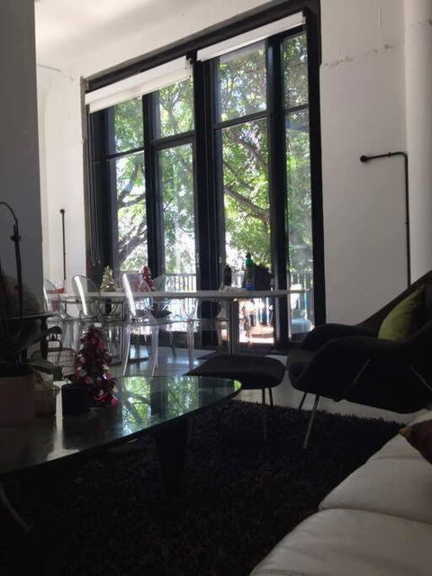 Award-winning, Luxury 3 Bedroom Designer Loft, Factory Conversion - Palm Beach Accommodation 3