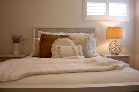 Ayada Villa - Pet Friendly - 1 Min To Beach - Palm Beach Accommodation 1