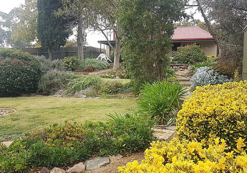 Ayers Burra - Historical 1851 Cottage - Palm Beach Accommodation 3