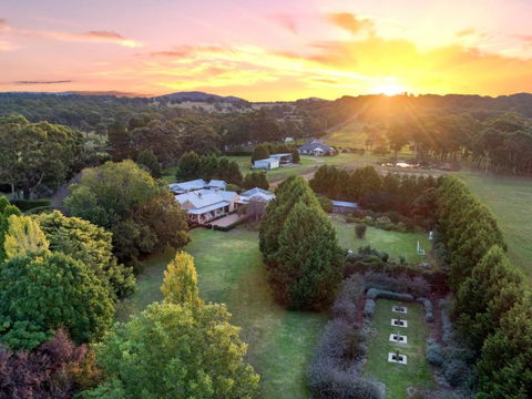 Aylmerton House And Cottage For 14 Southern Highlands - Palm Beach Accommodation 0