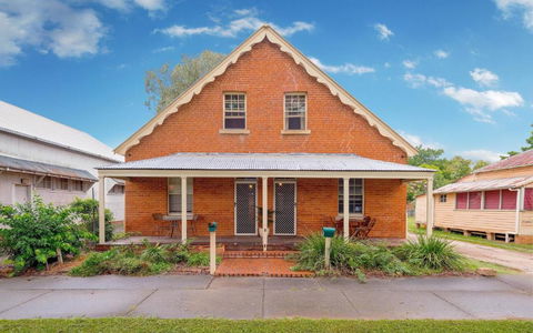 Azile 1875 Heritage Victorian Duplex - Palm Beach Accommodation 3