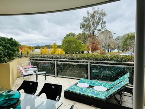 Aztec Accomodation Belconnnen - Palm Beach Accommodation 1