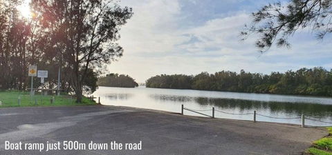 Aqua Adventures Retreat. Waterfront Playground - Palm Beach Accommodation 3