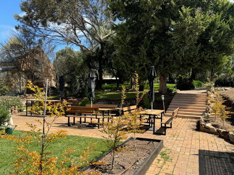 Auburn Garden Suites - Palm Beach Accommodation 4