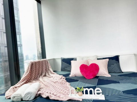 AUS 3415 - 2BR Luxurious Suite FREE PARKING Near Yarra River And Crown - Palm Beach Accommodation 3