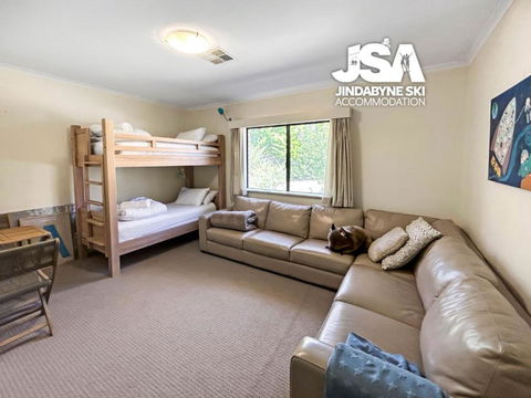 Avalon - Palm Beach Accommodation 4