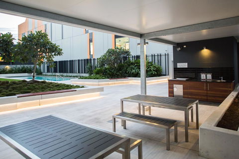 M&A Apartments - Palm Beach Accommodation 29