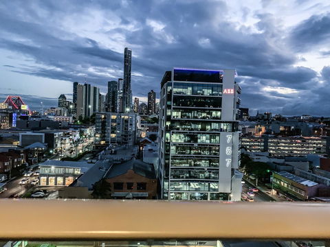 M&A Apartments - Palm Beach Accommodation 33