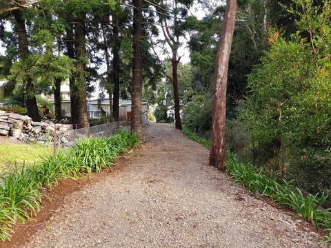 Bee-Haven Cottage - Palm Beach Accommodation 4