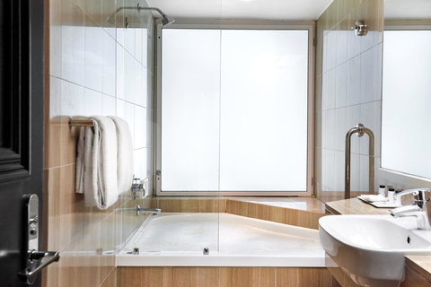 Sheraton Grand Mirage Resort Gold Coast - Palm Beach Accommodation 5