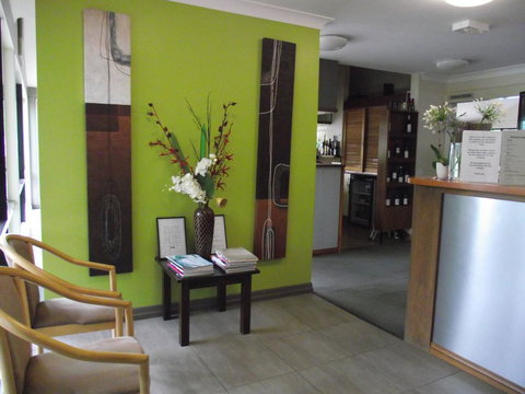 Eastgate On The Range Motel - Palm Beach Accommodation 23