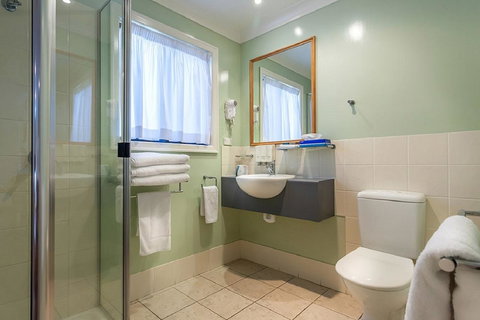 Eastgate On The Range Motel - Palm Beach Accommodation 2