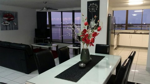 Beaconlea - Palm Beach Accommodation 14