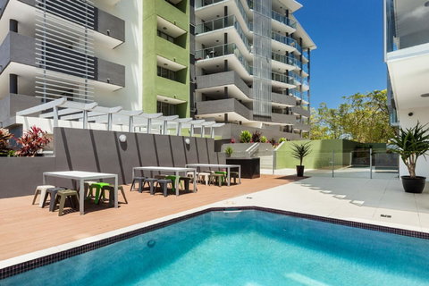 Quest Breakfast Creek - Palm Beach Accommodation 8