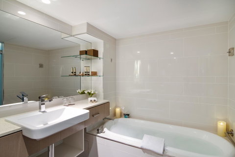 The Point Brisbane Hotel - Palm Beach Accommodation 23
