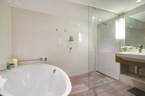 The Point Brisbane Hotel - Palm Beach Accommodation 16