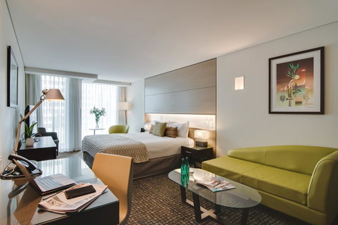 The Point Brisbane Hotel - Palm Beach Accommodation 13