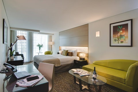 The Point Brisbane Hotel - Palm Beach Accommodation 18