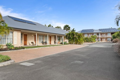 Coopers Colonial Motel - Palm Beach Accommodation 25