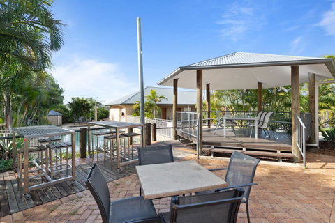 Coopers Colonial Motel - Palm Beach Accommodation 29