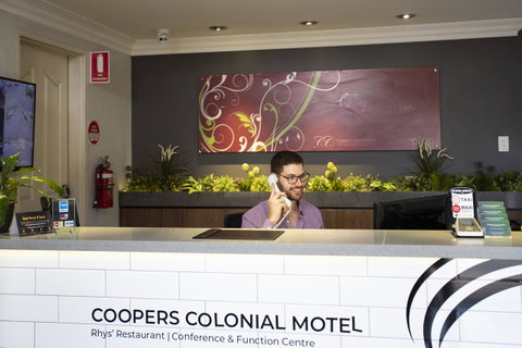 Coopers Colonial Motel - Palm Beach Accommodation 13