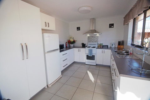 Cloud 8 On Welsby - Palm Beach Accommodation 2