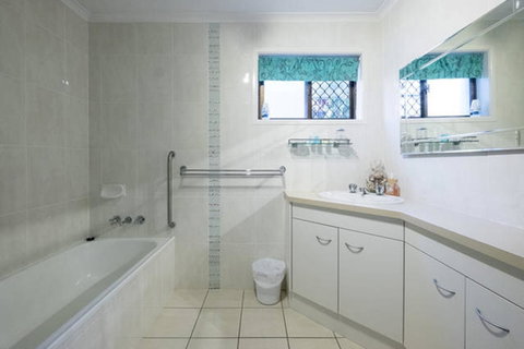 Keith\'s Place, 1 Of The 3 Most Popular Units On Bribie - Palm Beach Accommodation 18