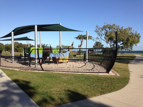 Keith\'s Place, 1 Of The 3 Most Popular Units On Bribie - Palm Beach Accommodation 42