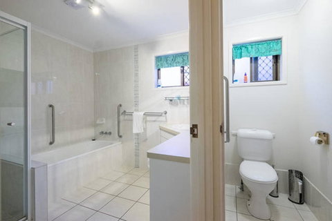 Keith\'s Place, 1 Of The 3 Most Popular Units On Bribie - Palm Beach Accommodation 17