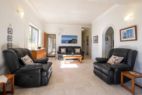 Keith\'s Place, 1 Of The 3 Most Popular Units On Bribie - Palm Beach Accommodation 0