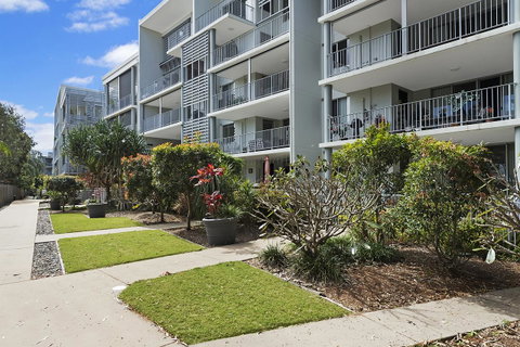 Keith's Sister - Palm Beach Accommodation 19