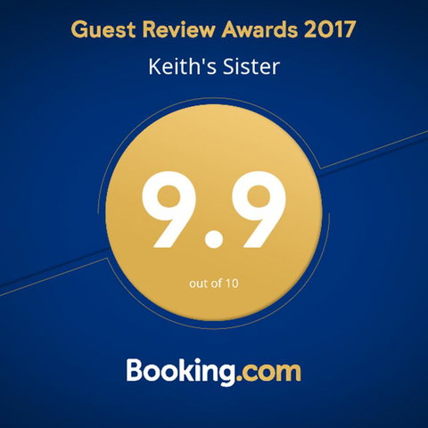 Keith's Sister - Palm Beach Accommodation 17