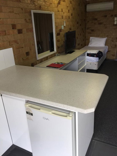 Bribie Waterways Motel - Palm Beach Accommodation 32