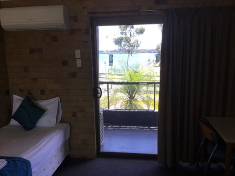 Bribie Waterways Motel - Palm Beach Accommodation 13