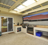 Ocean Wave - Palm Beach Accommodation
