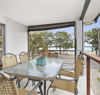 Fishing and Swimming at your doorstep - Sylvan Beach Esp Bellara - Palm Beach Accommodation