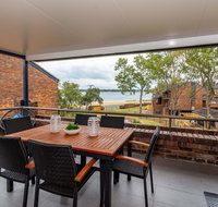 Spacious Family unit with Incredible views. - Palm Beach Accommodation