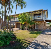 Family Holiday Haven on Boronia 100m to Beach - Palm Beach Accommodation