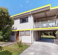'Beach Break 1' 1/10 Lionel Street - upstairs unit with Aircon - Palm Beach Accommodation
