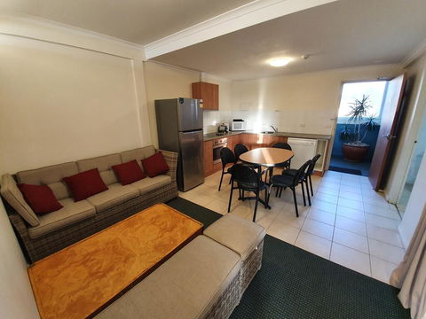 16 Lakeview Plaza - Palm Beach Accommodation 0