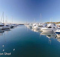 19 'The Commodore' 9-11 Donald Street - Two bedroom unit in the CBD of Nelson Bay - Palm Beach Accommodation