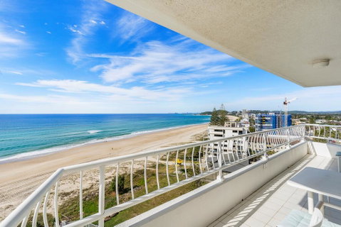 19th Avenue On The Beach - Palm Beach Accommodation 1