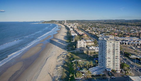 19th Avenue On The Beach - Palm Beach Accommodation 0