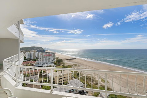 19th Avenue On The Beach - Palm Beach Accommodation 2
