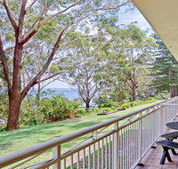 2 'Fiddlers Green' 62 Magnus Street - ground floor unit walking distance to Nelson Bay - Palm Beach Accommodation