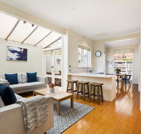 2-Bed House With Patio Near Bars and Restaurants - Palm Beach Accommodation